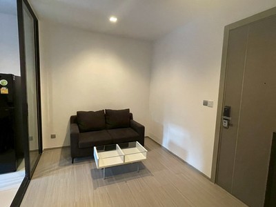ขายด่วน !! คอนโดไลฟ์ อโศก พระราม 9 (Life Asoke Rama 9) ขนาด 32.47 ตร.ม. ชั้น 9 แต่งสวย Built In ครบพร้อมอยู่ ใกล้ MRT พระราม 9 เชื่อมต่อ รัชดา ห้วยขวาง สุขุมวิท สะดวก.TPI-3201.โครงการ Life Asoke Rama 9 แขวงมักกะสัน เขตราชเทวี กรุงเทพมหานครคอนโดพร้อมอยู่ใจกลางพระราม 9 ห้องบิ้วอินแต่งสวย เฟอร์ครบ พร้อมให้หิ้วกระเป๋าเข้าอยู่ได้ทันที เหมาะสำหรับคนทำงาน นักเรียนนักศึกษาในย่านอโศก พระราม 9 รัชดา หรือนักลงทุน�
