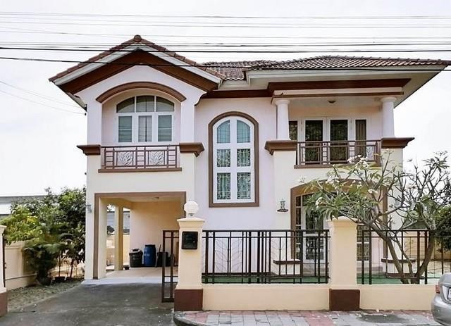 ให้เช่าบ้านเดี่ยวโครงการ,หมู่บ้าน ภัสสร 10 สุวินทวงศ์21 ขนาด 3 ห้องนอน 3 ห้องน้ำ เฟอร์นิเจอร์ครบ พร้อมอยู่(RH1537)ติดต่อAgent : คุณเด่นชัย: 09-8481-8989:06-2839-4747ID Line :0984818989โครงการ,หมู่บ้าน ภัสสร 1021 ถนน สุวินทวงศ์, แขวงลำผักชี หนองจอก, กรุงเทพมหานคร, กรุงเทพมหานคร 10530พื้นที่ดิน 103.2 ตารางวา 154 ตารางเมตร3 ห้องนอน 3 ห้องน้ำ 1 ห้องครัว 1 ห้องนั่งเล่นแอร์ 3 เครื่อง เฟอร์นิเจอร์ไม้สัก 1 ชุดโต๊ะทานข้าวพร้อ�