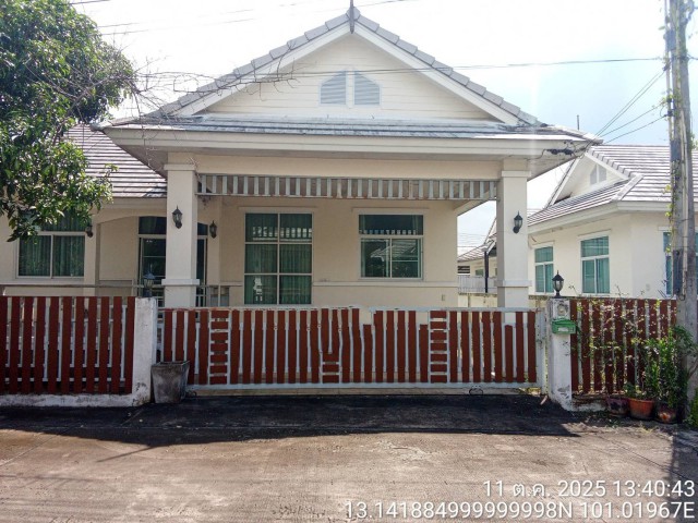 ขาย บ้านเดี่ยว/ทาวน์เฮ้าส์/คอนโด โครงการ หมู่บ้านเดอะริช เพอร์เฟค  ถนนศรีราชา-หนองค้อ ตำบลหนองขาม อำเภอศรีราชา จังหวัดชลบุรี  ราคา   2,900,000    บาท  (ราคาต่อรองได้)  รายละเอียดทรัพย์ -  เนื้อที่ 55.9 ตรว. พื้นที่ใช้สอย 90 ตรม. -  2 ห้องนอน 1 ห้องน้ำ  -  1 ที่จอดรถ  -  บ้านหันไปทางทิศ ตะวันออกเฉียงเหนือ  พิกัดทรัพย์ : https://maps.app.goo.gl/DZia3sfhcMzLndkE9  สถานที่ใกล้เคียง  – โรงเรียนปัญญานฤมิต– ไทวัสดุ บ่อวิน�
