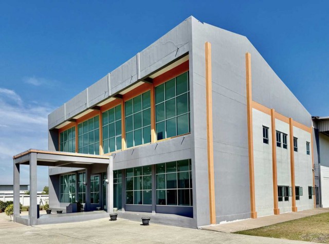 AOM 2915ขายโรงงานสำเร็จรูป+สำนักงาน พร้อม ที่ดิน 3 ไร่ ติดโครงข่ายระบบโลจิสติกส์สุวรรณภูมิ   ตำบลบางเสาธง บางเสาธง,สมุทรปราการ   โรงงาน   1  ห้องนอน   1   ห้องน้ำ   ที่ดิน   3-0-0   ใช้สอย   1152.00 ตร.ม.ราคา 65,000,000รายละเอียดขายโรงงานสำเร็จรูป+สำนักงาน พร้อม ที่ดิน 3 ไร่ ติดโครงข่ายระบบโลจิสติกส์สุวรรณภูมิโรงงานนี้ตั้งใจสร้างไว้ใช้เองจึงออกแบบและใช้วัสดุที่สวยงามทนทานทุกรายละเอียด 