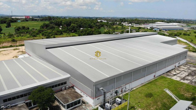 ขายโรงงาน 25,000 ตรม. ใกล้ท่าเรือแหลมฉบังรหัสทรัพย์ : FSFR020(กรุณาใช้รหัสนี้ในการสอบถาม FSFR020)โรงงาน 2 หลังขนาดรวม 25,000 ตรม.มีพื้นที่ว่างให้เช่าขนาด 8000 ตรม.ความสูงโรงงาน 14.5-22 เมตรสามารถแบ่งเช่าได้มีออฟฟิศเนื้อที่ทั้งหมด 56 ไร่ 56.8 ตารางวาผังเมืองสีเหลืองอ่อน ขอรง.4 ได้พื้นรับน้ำหนัก 2.5-3 ตัน/ตรม.ไฟฟ้า 3 เฟส หม้อแปลง 300 kvมีลานโหลด dock ขึ้นของฝั่งละ 2 ตัวมีปั๊มดับเพลิง ระบบดับเพลิง สัญญ