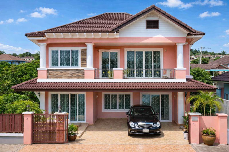 ใกล้MRTแยกลำสาลี 950 ม. รามคำแหง64-70 บ้านเดี่ยว 2ชั้น 5นอน 5แอร์  45 ตร.ว. 340 ตร.ม.  เดอะมอลล์ บางกะปิ 2 กม.CJ MORE Lotus ไฟ 3เฟส 3 น้ำ ใกล้ ราคาเช่า 29,998 บาท/เดือน พร้อมเฟอร์ฯครบ เหมาะสำหรับอยู่อาศัยRamkhamhaeng 64-70 near MRT LamSali 950m 2-story detached house 5beds 5a/c 45sq.wa. 340sq.m. 2km to The Mall Bangkapi CJ MORE Lotus. 3-phase electricity 3baths Rental price 29,998 THB/month. Fully furnished. Suitable for living.ขนาด 45 ตร.ว. พื้นที่ใช้สอย 180 ตร.ม. 45 sq.wa.180 sq.m.ถ.รามคำแหง64-70มาร์เก็ตเพลส กรุงเทพกรีฑา ศรีนครินทร์-ร่มเกล้า  แขวงหัวหมาก เข�