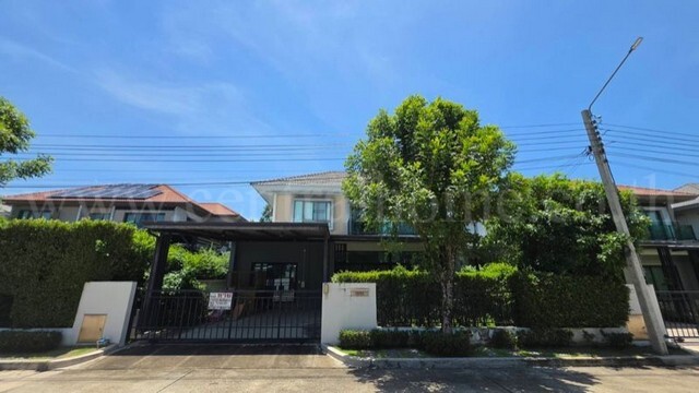รหัสทรัพย์ N1248บ้านเดี่ยว 2 ชั้น 67.1&nbsp; ตรว. หมู่บ้านเวนิว พระราม 5-2&nbsp; บ้านสวย หลังใหญ่ ต่อเติมครบ ฮวงจุ้ยดีที่ตั้ง :&nbsp;ถนนบางศรีเมือง ตำบลบางศรีเมือง อำเภอเมือง จังหวัดนนทบุรี 11000รายละเอียดทรัพย์- พัฒนาโครงการโดย บริษัท เอสซี แอสเสท คอร์ปอเรชัน จำกัด (มหาชน)- บ้านเดี่ยว 2 ชั้น, ขนาดพื้นที่ 67.1&nbsp;ตารางวา,&nbsp;พื้นที่ใช้สอย 214 ตร.ม. และส่วนต่อเติมเพิ่ม- 3 ห้องนอน, 3&nbsp;ห้องน้ำ, 1 ห้องร