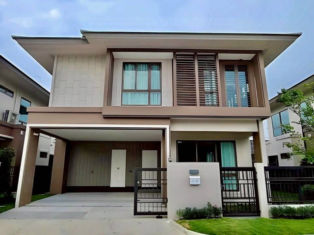ให้เช่า #บ้านเดี่ยว หมู่บ้านบุราสิริ กรุงเทพกรีฑา ซอยประชาร่วมใจ #รรนานาชาติไบรท์ตันคอลเลจ #ย่านหัวหมาก #บุราสิริกรุงเทพกรีฑาราคาเช่า 120,000 บาท/เดือน#รายละเอียดประเภททรัพย์ : บ้านเดี่ยว 2 ชั้นหมู่บ้าน : บุราสิริ กรุงเทพกรีฑาตำแหน่งบ้าน : หลังกลางขนาด : 50 ตารางวาพื้นที่ใช้สอย : 196 ตรม.จำนวนห้อง : 4 ห้องนอน 4 ห้องน้ำ ที่จอดรถ : 2 คันเฟอร์นิเจอร์/เครื่องใช้ไฟฟ้า : ตามในรูป*ร�