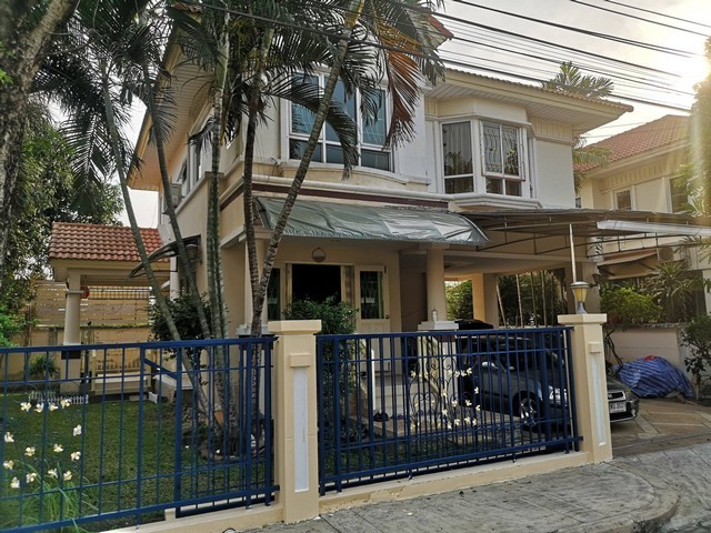 RH02259 ให้เช่าบ้านเดี่ยว  3 ห้องนอน  3 ห้องน้ำ หมู่บ้าน เพอร์เฟค พาร์ค (รามคำแหง-สุวรรณภูมิ) ซอยเคหะร่มเกล้า 64  โครงการ, เพอร์เฟค พาร์ค (รามคำแหง-สุวรรณภูมิ) ซอยเคหะร่มเกล้า64  ที่อยู่: 100 ซ. เคหะร่มเกล้า 64 แขวงคลองสองต้นนุ่น เขตลาดกระบัง กรุงเทพมหานคร 10520บ้านเดี่ยว บ้านเดี่ยว  2  ชั้น  60  ตารางวา บ้านหันหน้าทิศเหนือ 3 ห้องนอน  3 ห้องน้ำ 1 ห้องครัว 1 ห้องโถงจอดรถ 2 คัน(+2คัน) ราคาเช่า 25,000�