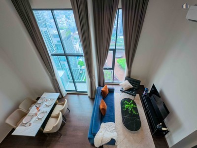 วิวสวน+เมือง Exclusive ห้องเดียวในโครงการ!! ขายคอนโด ซี เอกมัย (C Ekkamai) Loft Studio ห้องมุม เพดานสูง 4.5 เมตร 2 ห้องนอน 68 ตร.ม. ตกแต่งครบ ปล่อยเช่าได้ตลอด!!.TPI-3249.C Ekkamai - Loft Studioวิวสวนผสานเส้นขอบฟ้าเมือง วิวนี้มีห้องเดียวในโครงการ!!✅ พื้นที่ 68 ตร.ม ✅ ชั้น 41✅ 2 ห้องนอน 1 ห้องน้ำ ✅ Double Volume สูง 4.5 เมตร✅ ให้ความรู้สึกโปร่งสบาย.✅✅ ราคาพิเศษสุดเพียง 8.9 ล้าน ลดจาก 12 ล้าน ✅✅พร้อมโปรโมชั่นเพิ่ม หากซื้อภายในเดือนน�