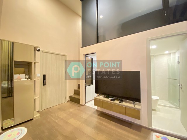 Park Origin Ratchathewi (Agent Post )                   2 Bedrooms 1 Bathroom Duplex For Rent** RENTAL PRICE : 40,000 Baht / month (1 Year Contract) **Listing ID : A2772Location :  RatchathewiRoom Type : 2 Bedrooms 1 BathroomRoom Size : 35 Sq.m.Function :- Fully Furnished- Gym / Swimming pool / Sauna- BTS Ratchathewi (500 m / 7 mins walking distance)พาร์ค ออริจิ้น ราชเทวี ให้เช่า 2 ห้องนอน 1 ห้องน้ำ ดูเพล็กซ์ ** ราคาเช่า : 40,000 บาท ต่อเดือน (สัญญา 1 ปี) **Listing ID : A2772พื้นที่ : ราชเทวีประเภท : 2 ห้องนอน 1 ห้องน้ำขนาด : 35 ตารางเมตรFunction :- ตกแต่งพร้อมอาศัย ฯ- ส่วนกลางประกอบด้วย ฟิตเนส / สระว่ายน้ำ / ซาวน่า ฯ- BTS รา�