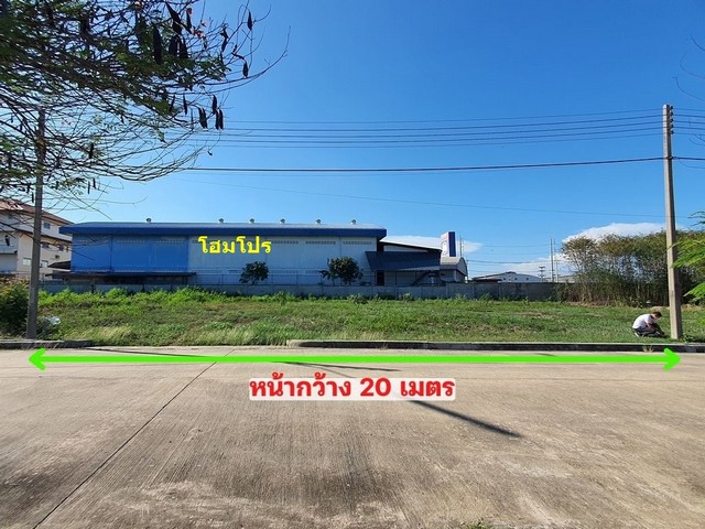 โอกาสทองสำหรับครอบครัวที่มองหาที่ดินสร้างบ้านในโซนพระราม 2-มหาชัย ที่ดินแปลงสวยโครงการสาริน ซิตี้ โซนสายลม เมฆา ขนาด 175.2 ตร.วา หน้ากว้าง 20 เมตร ทิศใต้รับลมตลอดปี เดินทางสะดวก ใกล้แหล่งอำนวยความสะดวกครบครัน ในราคาสุดคุ้มค่า!:: รายละเอียด ::ที่ดินเปล่าในโครงการคุณภาพที่เหมาะสำหรับการสร้างบ้านในฝันของคุณและครอบครัว บรรยากาศเงียบสงบ ปลอดภัย และรายล้อมด้วย�