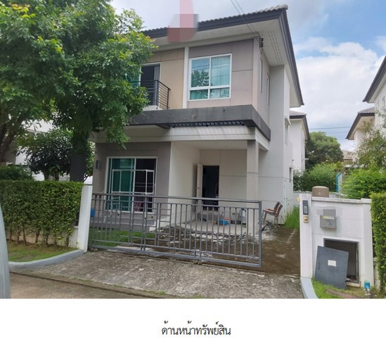 ขาย บ้านเดี่ยว โครงการ The Centro รามอินทรา 109 กรุงเทพมหานคร    ซอยพระยาสุเรนทร์ 21 แยก 3 ถนนพระยาสุเรนทร์ ตำบลบางชัน อำเภอคลองสามวา กรุงเทพมหานคร  ราคา  6,550,000 บาท    รายละเอียดทรัพย์ -  เนื้อที่ 52 ตร.ว พื้นที่ใช้สอย 164 ตารางเมตร -  4 ห้องนอน 4 ห้องน้ำ  -  2 ที่จอดรถ  -  บ้านหันไปทางทิศ  พิกัดทรัพย์  :   https://maps.app.goo.gl/wYjN4AwzTNeKZP8s7  สถานที่ใกล้เคียง   - โตเกียวพลาซ่า หทัยราษฎร์ - แฟชั่นไอส์แลนด์ - โรงพยาบาล อิ