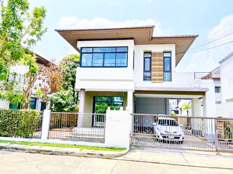 ให้เช่าบ้านเดี่ยว 2 ชั้น 56ตร.ว. 3นอน  180ตร.ม.สายไหม56  ใกล้ฟู้ดแลนด์ สายไหม 500 ม.2น้ำ ย่านพหลโยธิน-สายไหม พร้อมเฟอร์ฯ และเครื่องใช้ไฟฟ้าครบบิ๊กซี ฟู้ดเพลส สายไหม บรรยากาศร่มรื่น เป็นส่วนตัว เหมาะสำหรับอยู่อาศัย เดินทางง่าย  ใกล้BTS คูคต 1.9 กม.สถานศึกษา สถานพยาบาล ตลาด ค่าเช่า 19,999 บาท /เดือนSaiMai56 Two story detached house for rent 3bed 2bath in the Phahonyothin Saimai area. Fully furnished with appliances in a private and peaceful community. Near Foodland Saimai 500 m. Big C Food Place Saimai BTS Khukhot 1.9 km. school