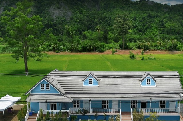 PZ1473 ขาย รีสอร์ท ใกล้จุดชมวิว บ้านมุง เนินมะปราง ภูเขาหินปูน กุ้ยหลินเมืองไทย พร้อมดำเนินกิจการต่อได้ทันที ผลตอบแทน 8% ต่อปี เนื้อที่ 269 ตรว. ติดถนนหมายเลข 115 (สากเหล็ก-บ้านมุง) ตำบลบ้านมุง อำเภอเนินมะปราง จังหวัดพิษณุโลก ราคา 6,300,000  บาท***รายละเอียด***-ขายกิจการ รีสอร์ท ใกล้จุดชมวิว บ้านมุง เนินมะปราง ภูเขาหินปูน กุ้ยหลินเมืองไทย-พร้อมดำเนินกิจการต่อได้ทันที -ผลตอบแท