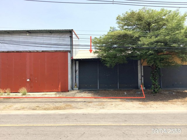 ขาย บ้านเดี่ยว/ทาวน์เฮ้าส์/คอนโด โกดัง กำแพงเพชร  ถนน สายวังแขม-โค้งวิไล(กพ.1038) ตำบล วังแขม อำเภอ คลองขลุง จังหวัด กำแพงเพช  ราคาโปรโมชั่น   7,521,000   บาท    ลดจาก  9,100,000    บาท ราคาโปรโมชั่นตั้งแต่วันที่ 1 กรกฎาคม 2569 – 30 กันยายน 2569  รายละเอียดทรัพย์ -  เนื้อที่ 396.00  ตารางวา  พื้นที่ใช้สอย 160 ตร.ม -  3 ห้องนอน 3 ห้องน้ำ  -  บ้านหันไปทางทิศ ตะวันตกเฉียงเหนือ  พิกัดทรัพย์ : https://maps.app.goo.gl/Z6wHW9f4BLUeUnch9  สถานที่
