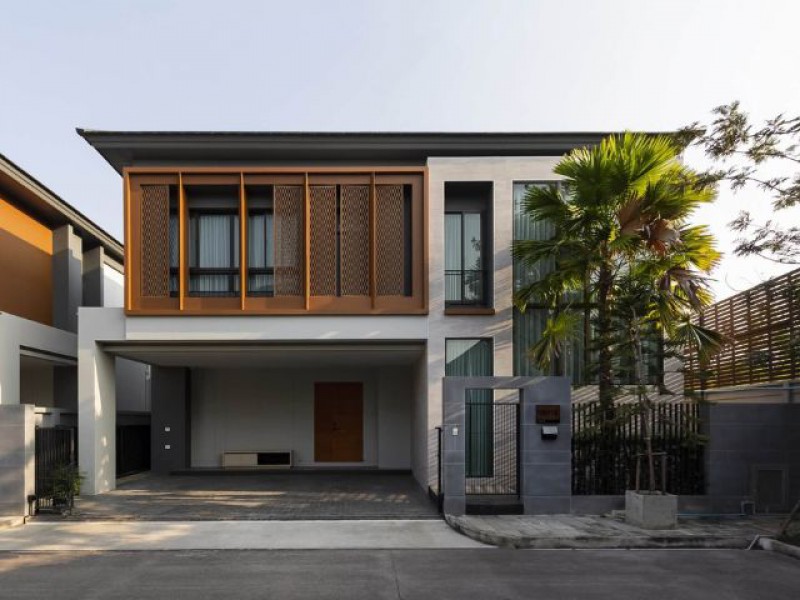 ให้เช่า 70,000 /เดือน* ขาย 19 ล้านบาท* Pool Villa ปาล์มสปริงส์ พริวาโต้หางดง เชียงใหม่ | พูลวิลล่าหรู พร้อมเข้าอยู่ 26 กรกฎาคม 2569.พื้นที่ใช้สอย 305 ตร.ม.4 ห้องนอน5 ห้องน้ำ1 ห้องทำงาน (สามารถปรับเป็นห้องนอนได้)ครัวยุโรป + ครัวไทยสระว่ายน้ำส่วนตัวที่จอดรถบ้านยูนิตมุม ให้ความเป็นส่วนตัวสูงเพดานสูง 3 เมตร โปร่ง โล่ง สบาย.ราคาเช่า 70,000 บาท/เดือน• สัญญาเช่า 1 ปี.ราคาขาย 19,000,000 บาท.เฟอร์นิเจอร์�