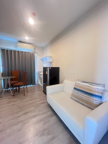 Dfb0145  ให้เช่า  plum condo central station  ติดเซ็นทรัลเวสเกต ห้องมุมที่ตั้ง: ติดเซ็นทรัลเวสต์เกต ริมถนนรัตนาธิเบศร์  ใกล้ MRT ตลาดบางใหญ่ MRT สามแยกบางใหญ่ ขนาด: 24 ตรม.  1 ห้องนอน 1 ห้องน้ำชั้น 26เงื่อนไขการเช่า>มัดจำ 2 เดือน จ่ายล่วงหน้า 1เดือน สัญญา 1 ปีค่ะ พร้อมเข้าอยู่ได้เลยค่ะสนใจชมทรัพย์ /สอบถามCALL : 0615659566 , 0927988789LINE : @differthailand (ซื้อ,เช่า)https://line.me/R/ti/p/@differthailandhttps://www.facebook.com/Differestate----------------DIFFER ESTATE CO.,LTD.เป็นบริษัทจดทะเบียน�