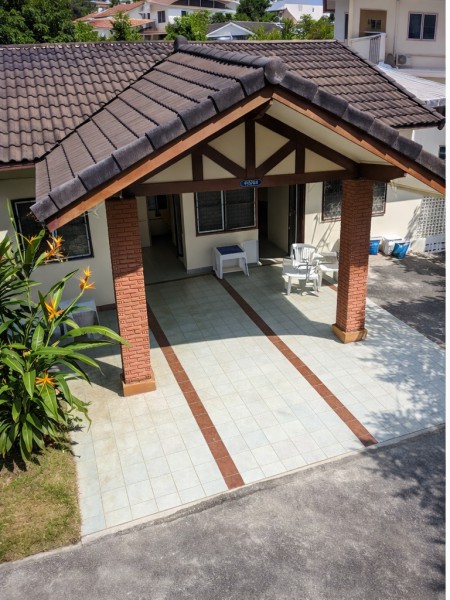 นวมินทร์93-99 บ้านเดี่ยวชั้นเดียว 3นอน 2น้ำ ใกล้ฟู้ดแลนด์ นวมินทร์ 700 ม.  54 ตร.ว. 220 ตร.ม. 10,998 B-M.วัดบางเตย เงียบสงบ เหมาะสำหรับอยู่อาศัย เดินทางสะดวก ใกล้ชอคโกแลต วิลล์ 1.5 กม. แหล่งไลฟ์สไตล์ รถไฟฟ้า และสิ่งอำนวยความสะดวกครบครันNawamin 93-99 Single-story house for rent 3bed Near Foodland Nawamin 700m. 2bath  54sq.wa. 220sq.m. Spacious living area with parking for 1 car. Wat Bang Toey 900m.  Chocolate Ville 1.5 km. Quiet residential atmosphere convenient transportation close to lifestyle amenities and the BTS Skytrain. Rent 10,998THB/month.VDO 1Minshttps://youtube.com/shorts/hC96mOHADswถนนนวมินทร์93-99 ป�