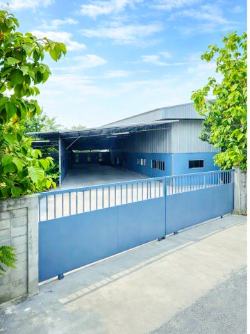 PTT Station หนองไผ่แก้ว 2.7 กม. โกดังให้เช่า 1,800 ตร.ม.  2ไร่ หรือ 800ตร.ว. ให้เช่า 214,999 บาท-เดือน   วัดป่ายุบบุญญาราม 900 ม พื้นที่สีเหลืองเหมาะสำหรับโรงงานผลิต คลังสินค้า และศูนย์กระจายสินค้า พร้อมหม้อแปลงไฟฟ้า 250 KVA เอกสารครบ พร้อมขอใบอนุญาตประกอบกิจการโรงงานได้ ทำเลยุทธศาสตร์ของชลบุรี PTT Station NongPhaiKaeo 2.7km. Warehouse for rent  1800sq.m. 2Rai or 800sq.wa. WatPayubBunyaram 900m. Yellow zone ideal for manufacturing warehouses and distribution centers with a 250 KVA transformer. Factory permit ready. 214,999 THB/month.ถ.บ้า�
