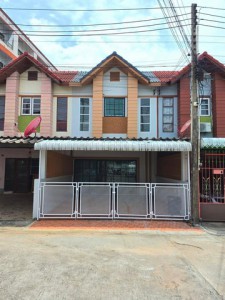 บ้านรีโนเวทใหม่พร้อมเข้าอยู่!หมู่บ้านนาทองเฮ้าส์ 1  ดอนหัวฬ่ออมตะซิตี้ ชลบุรีราคาเพียง 1.xxx  ล้านบาท3 ห้องนอน 2 ห้องน้ำจอดรถ 2 คันพื้นที่ 20 ตารางวาทำเลโดนใจคนทำงานใกล้นิคมอมตะนครใกล้วัดชากสมอเดินทางสะดวก ใกล้ตลาด โรงเรียน และร้านสะดวกซื้อฟรีโอน ฟรีประเมิน ฟรีจดจำนองยื่นกู้ฟรีทุกธนาคาร พร้อมดูแลถึง ณ วันโอนลฎา 081-459-0982       098-995-5449แอดมิน 085-422-6346Line ID : ladapa23#บ้านใกล้อมตะนคร #บ