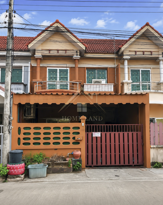 BHL1318ทาวน์เฮ้าส์ หมู่บ้าน ทัศนีย์ รังสิต - นครนายก 23 (คลอง1) ที่ตั้ง : ตำบลประชาธิปัตย์ อำเภอธัญบุรี ปทุมธานีรายละเอียดทรัพย์- ทาวน์เฮ้าส์ 2 ชั้น- เนื้อที่ 26.1 ตร.ว. พื้นที่ใช้สอย 149 ตร.ม.- 3 ห้องนอน 3 ห้องน้ำ -  1 ห้องครัว- 1 ห้องรับแขก 1 ห้องเก็บของใต้บันได- แอร์ 5 เครื่อง- 1 ที่จอดรถ- พื้นชั้นล่าง กระเบื้อง , ชั้นสอง กระเบื้อง- ต่อเติมเต็มพื้นที่ , ปั๊ม และ แทงก์น้ำ- มุ้งลวด เหล็กดัด ม่�