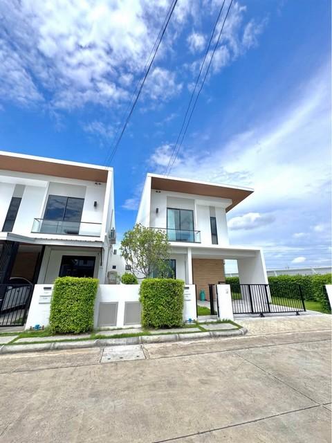 ให้เช่า บ้านแฝด หลังมุม โครงการ โคโม่ เบียงก้า บางนา Como Bianca สไตล์ Minimal Eco Living ใกล้เมกะบางนาและวงแหวนกาญจนา*** ราคาพิเศษ 57,000 บาท / เดือน (ราคาพิเศษ กค จากปกติ 60,000 )-- ประกัน 2 เดือน ล่วงหน้า 1 เดือน สัญญา 1 ปี-- เลี้ยงสัตว์ : เพิ่มมัดจำ 1 เดือน-- รับต่างชาติ , xx ไม่รับจดทะเบียนบริษัทติดต่อ คุณช่อผกา โทร 0616198565 LINE 0616198565สำรอง LINE 0812523279 ส่งลิ้งก์ไว้ได้เลยรหัส# T26-967บ้านแฝดหลังมุม Como Bianca บางนา สไตล์ Minimal Eco Liv