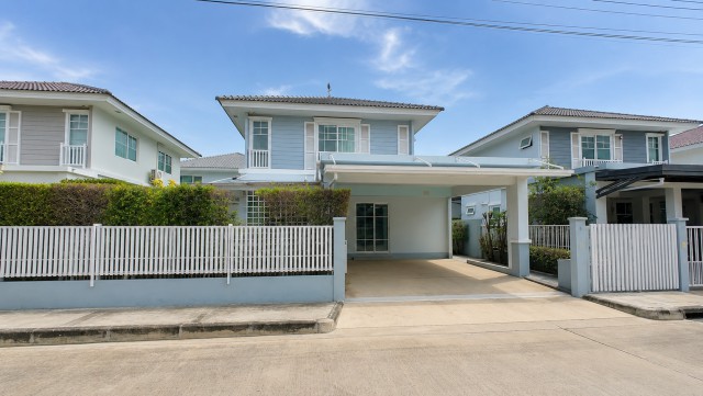 **ขายบ้านเดี่ยว Viraggio ศรีนครินทร์–บางนา | 50.7 ตร.ว. บ้านสวย 3 นอน 3 น้ำ ทำเลศักยภาพ ใกล้เมกาบางนา พร้อมเข้าอยู่**## ขายบ้านเดี่ยว Viraggio ศรีนครินทร์–บางนา**บ้านพร้อมอยู่ บรรยากาศสงบ เป็นส่วนตัว เดินทางสะดวก เชื่อมต่อบางนา–ศรีนครินทร์–เทพารักษ์**หากคุณกำลังมองหาบ้านเดี่ยวสำหรับครอบครัว ในโครงการคุณภาพ บนทำเลที่เดินทางเข้า-ออกเมืองสะดวก บ้านหลังนี้ตอบโจทย์ทั้งการอยู�