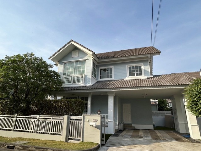 ให้เช่าบ้านเดี่ยว 2 ชั้น 60 ตรว. 3 ห้องนอน หมู่บ้านบุราสิริ ปัญญาอินทรา ใกล้แฟชั่นไอส์แลนด์ พรอมมานาด ซาฟารีเวิลด์ ใกล้ทางด่วนจตุโชติ*** ราคาเช่า 55,000 บาท/เดือนติดต่อ::  ชยา โทร/ID Line:: 0942823961   Link Line:: https://line.me/ti/p/3xFA1An8Kcรหัส# T26-419บ้านเดี่ยว 2 ชั้น หมู่บ้านบุราสิริ ปัญญาอินทรา ใกล้แฟชั่นไอส์แลนด์ - เนื้อที่ 60 ตร.ว. - พื้นที่ใช้สอย 165  ตร.ม.- 3 ห้องนอน 3 ห้องน้ำ- 1 ห้องครัวไทย 1 ห้องรับแขก - เครื่องใช้ไฟ