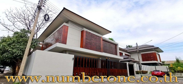 ม.บ้านฟ้าลากูน รังสิตคลอง 2 ปทุมธานีรหัสทรัพย์ :16522ประเภท :บ้านเดี่ยว / บ้านแฝดโครงการ :หมู่บ้าน บ้านฟ้าลากูน รังสิตคลอง 2ที่ตั้ง :ซอยรังสิต-นครนายก 44 ถนนรังสิต-นครนายก ตำบลประชาธิปัตย์ อำเภอธัญบุรี จังหวัดปทุมธานีโซน :โซน Cเนื้อที่ :182.2 ตร.ว.พื้นที่ใช้สอย :680 ตร.ม.ห้องนอน :8 ห้องห้องน้ำ :8 ห้องห้องอื่น ๆ :3 ห้องจำนวนชั้น :2 ชั้นชั้นบน :ไม้มะค่าชั้นล่าง :กระเบื้องแกรนิตโต้ที่�