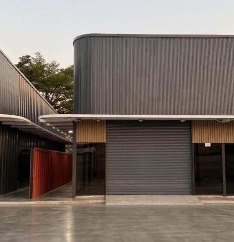 AOM 3016โกดัง  โรงงาน โกดังพร้อมออฟฟิศ พัฒนาการ 32 ให้เช่าWarehouse with office  Patthanakarn 32 Warehouse/Factory For rentพร้อมเข้าใช้งาน ตุลาคม 69 Location : พัฒนาการ 32 - ทางขึ้นทางด่วน - คลองตัน ค่าเช่า : 42,000 บาท/เดือน (ไม่รวมหัก ณ ที่จ่าย) ขนาด : 125 ตารางเมตร พร้อมออฟฟิศชั้นลอย และห้องน้ำในตัว ค่าไฟ 7 บาท ค่าน้ำ 20 บาท เหมาะสำหรับ โกดัง ออฟฟิศ สตูดิโอ  จดทะเบียนบริษัทได้ สัญญาขั้นต่ำ 3 ปี / 3 year contract minimum ล่วงหน้า 1 เดือน / Rental Advance 1 month มัด
