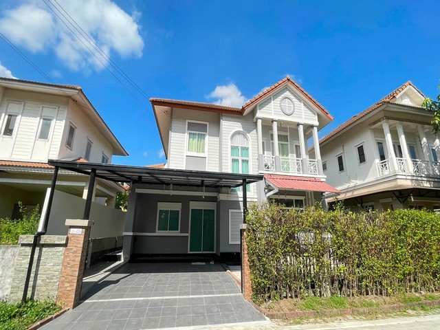 ขายบ้านเดี่ยว 2 ชั้น 59 ตรว. 4 ห้องนอน หมู่บ้านลลิล เดอะยังเอ็กซ์คลูทีฟ อ่อนนุช-วงแหวน-สุวรรณภูมิ เฟอร์ใหม่พร้อมอยู่*** ราคาขาย 7 ล้านบาท *** ราคาเช่า 45,000 บาท/เดือน ติดต่อ:: ชยา โทร/ID Line:: 0942823961   Link Line:: https://line.me/ti/p/3xFA1An8Kcรหัส# T26-988 บ้านเดี่ยว 2 ชั้น หมู่บ้านลลิล เดอะยังเอ็กซ์คลูทีฟ อ่อนนุช-วงแหวน-สุวรรณภูมิ เฟอร์ใหม่พร้อมอยู่• เนื้อที่ 59 ตารางวา• พื้นที่ใช้สอย 140 ตารางเมตร • 4 ห้องนอน 3 ห้องน้�