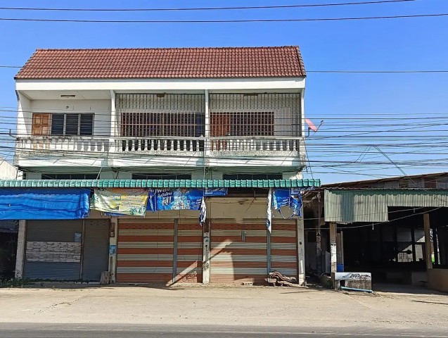ขาย บ้านเดี่ยว/ทาวน์เฮ้าส์/คอนโด อาคารพาณิชย์ แม่อาย เชียงใหม่  ถนน สายเชียงใหม่-ท่าตอน(ทล.107) ตำบล แม่สาว อำเภอ แม่อาย จังหวัด เชียงใหม่  ราคาโปรโมชั่น  1,558,000    บาท    ลดจาก   2,240,000   บาท ราคาโปรโมชั่นตั้งแต่วันที่  1 กรกฎาคม 2569 - 30 กันยายน 2569  รายละเอียดทรัพย์ -  เนื้อที่ 40.60 ตร.ว.  พื้นที่ใช้สอย 21.60 ตร.ม. -  บ้านหันไปทางทิศ ตก  พิกัดทรัพย์ : https://maps.app.goo.gl/AcejVJzztJWchJdG8  สถานที่ใกล้เคียง   -  ตลาดสดป่าซา�