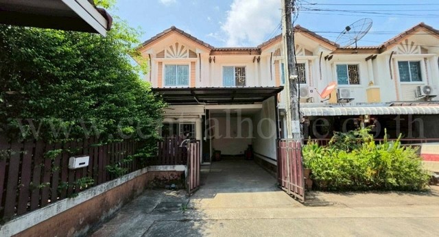 รหัสทรัพย์ : N1022ทาวน์โฮม หมู่บ้านพฤกษาวิลล์ 11 พระราม 5 ถนนนครอินทร์&nbsp;หลังริมสุด ราคาถุกที่ตั้ง : ถนนนครอินทร์ ตำบลบางไผ่ อำเภอเมืองนนทบุรี จังหวัดนนทบุรี 11000รายละเอียดทรัพย์-&nbsp;ทาวน์โฮม 2 ชั้น หลังริม เนื้อที่ 26.3 ตารางวา พื้นที่ใช้สอย 150 ตารางเมตร- 3 ห้องนอน, 2 ห้องน้ำ, 1 ห้องครัวนอกต่อเติม, 1 ห้องนั่งเล่น, 1 ห้องรับแขก, 1 ที่จอดรถ-&nbsp;แอร์ 2 เครื่อง, กล้องวงจรปิด 2 ตัว, ปั๊มน้ำ+แ�
