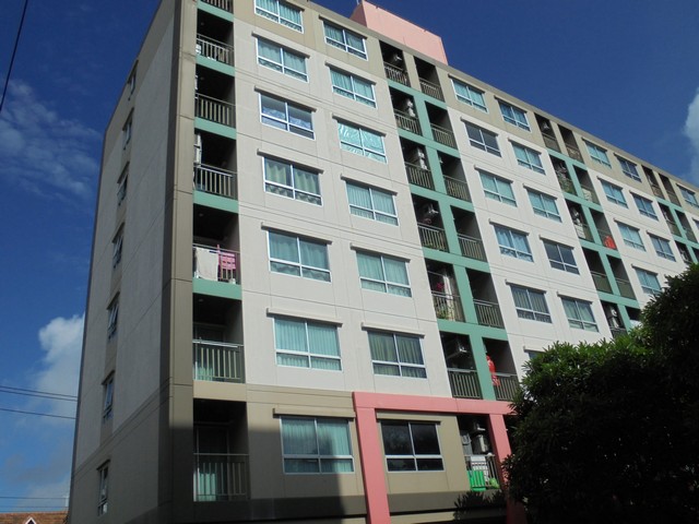 ขายคอนโด ลุมพินีวิลล์ ราชพฤกษ์ บางแวก ถนนบางแวก ภาษีเจริญ กรุงเทพมหานคร  ถนนบางแวก บางแวก ภาษีเจริญ กรุงเทพมหานคร  ราคา 1,330,000 บาท  (ราคาต่อรองได้)  รายละเอียดทรัพย์ -  พื้นที่ใช้สอย 22.61 ตรว. -  1 ห้องนอน 1 ห้องน้ำ  -  1 ที่จอดรถ   พิกัดทรัพย์ : https://maps.app.goo.gl/yrtr1SWGGpTKoX1y9  สถานที่ใกล้เคียง   - เดอะมอลล์ไลฟ์สโตร์ บางแค - ซีคอน บางแค - แม็คโคร บางบอน - โรงพยาบาลบางปะกอก 8  รหัสทรัพย์ (Code ID)  : PSW-26-C3-0055   สอบถ�