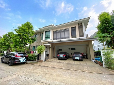 ขาย #บ้านเดี่ยว หมู่บ้านปริญญ์  สาทร - ราชพฤกษ์ ถนนราชพฤกษ์ #ใกล้BTSบางหว้า เพียง 5 นาที #ย่านราชพฤกษ์ #ปริญญ์สิริสาทรราชพฤกษ์ราคาขาย 23,900,000 บาท#รายละเอียดประเภททรัพย์ : บ้านเดี่ยว 2 ชั้น หมู่บ้าน : ปริญญ์ สาทร - ราชพฤกษ์ (Prinn Sathorn - Rathchaphruek)ตำแหน่งบ้าน : หลังกลางขนาด : 86 ตารางวาพื้นที่ใช้สอย : 348 ตรม.จำนวนห้อง : 5 ห้องนอน 4 ห้องน้ำ ห้องแม่บ้าน : 1 ห้อง (พร้อมห้องน้ำในตัว)ที่จอดรถ : 3 คันทิศบ้�