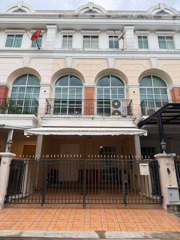 BS1067 ขายทาวน์โฮม 3 ชั้น Plus City Park Rama 9 Huamak by Sansiri พร้อมผู้เช่า ใกล้ The Nine พระราม 9 และ ABACติดต่อ Agent คุณบัว (Bua)Tel: 093-646-4597&nbsp;LINE ID: Bua093ราคาขาย 5,800,000 บาท (ต่อรองได้)ขายทาวน์โฮม 3 ชั้น ในโครงการ Plus City Park Rama 9 Huamak by Sansiri ทำเลศักยภาพบนถนนกรุงเทพกรีฑาตัดใหม่ พร้อมผู้เช่า เหมาะสำหรับนักลงทุนที่ต้องการรับรายได้ค่าเช่าทันที หรือซื้อไว้เพื่ออยู่อาศัยในอนาคต สามารถใช้เป็นโฮมออฟฟิศหรือสำนักงานได้ เดินทางสะด�