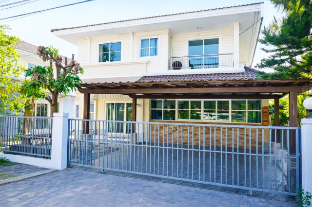 ตลาดกลางลาดสวาย ไสวประชาราษฏร์ ให้เช่าบ้านเดี่ยว 2ชั้น3นอน ลำลูกกา-คลอง4 รังสิต ดรีมเวิลด์ 1.39กม.  บิ๊กซี ลำลูกกา2 3น้ำ ใกล้ ฟิวเจอร์พาร์ครังสิต2กม.ทรู บีจี สเตเดียม 500 ม. ตลาดนานาเจริญ 900 ม. ขนาด25ตร.ว.121ตร.ม.ทำเลศักยภาพถนนรังสิต นครนายก เหมาะสำหรับครอบครัวใหญ่และกลาง เดินทางสะดวก พร้อมบรรยากาศภายในโครงการที่ร่มรื่นและเป็นส่วนตัว 16,498 B-M.Near Future Park Rangsit (2 km),Lad Sawai Central Market, Sai Pracharat 2-story detached h