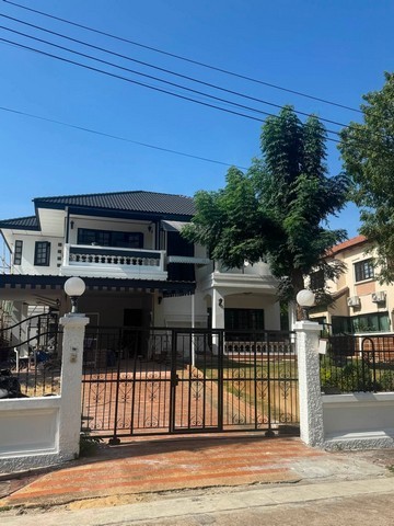  RHT2710ให้เช่าบ้านเดี่ยว จดทะเบียนได้ เลี้ยงสัตว์ได้ มีห้องแม่บ้าน  โซน สุขุมวิท พัฒนาการ บางนา อ่อนนุช ศรีนครินทร์ อุดมสุข สำโรง โครงการ ลดาวัลย์ ศรีด่าน 14   ใกล้รถไฟฟ้าสายสีเหลือง สถานีศรีด่าน และสถานีศรีแบริ่งเนื้อที่  119 ตร.ว.4 ห้องนอน 5 ห้องน้ำ 1 ห้องอเนกประสงค์สนใจติดต่อคุณเจี๊ยบ 092-851-6969Line :Keti2522**เลี้ยงสัตว์ และจดทะเบียนบริษัทได้ ** รับต่างชาติราคาเช่า  90,000 บาท/เดือน ม�