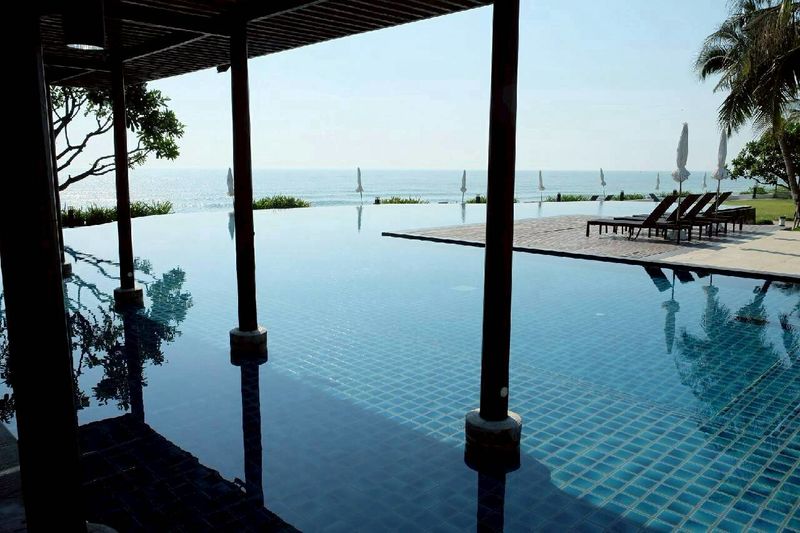 RARE BEACHFRONT PRIVATE POOL RESIDENCE | CHA-AM HuahinA truly rare opportunity at Baan Chaan Talay, Cha-Am — a spacious 225 sq.m. corner residence with its own private swimming pool, directly in a beachfront development.225 sq.m. | Corner Unit3 Bedrooms | 3 BathroomsPrivate PoolBeachfront DevelopmentFully FurnishedTHB 16.5 MillionEnjoy the privacy of a pool villa with the convenience of beachfront condominium living.You can renovate a condo — but you can not recreate its size, private pool & beachfront location.Contact / LINE: Rati 061-941-9639..........................................................................ห้องหายาก! คอนโดติดทะเลพร้อม Private Poolที่ตั้ง : ตำบลชะอำ อำเภชะอำ จังหวัดเพชรบุรี 76120ขายบ้านชานทะเล ชะอำ หัวหิน ห้องมุมขนาดใหญ่ 225 ตร.ม. พร้อ�