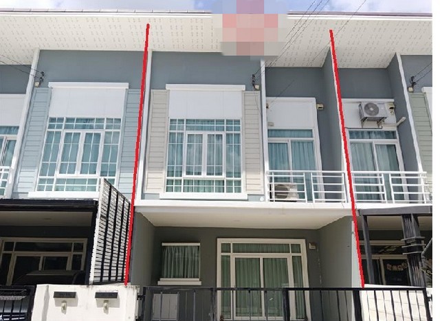 ขาย ทาวน์เฮ้าส์ โครงการกัสโต้ ดอนเมือง-สรงประภา กรุงเทพมหานคร        ซอยเดชะตุงคะ 1 ถนนเดขะคุงคะ แขวงสีกัน เขตดอนเมือง กรุงเทพมหานคร  ราคา 3,630,000 บาท    รายละเอียดทรัพย์ -  เนื้อที่ 21.10 ตร.ว พื้นที่ใช้สอย 131 ตารางเมตร -  - ห้องนอน - ห้องน้ำ  -  1 ที่จอดรถ  -  ทาวน์เฮ้าส์หันไปทางทิศ  พิกัดทรัพย์  :    https://maps.app.goo.gl/CQEJFR36z8mykMqp7  สถานที่ใกล้เคียง   - ตลาดโอโซนวัน ดอนเมือง - โรงพยาบาลทศมินทราธิราช - โรบิน