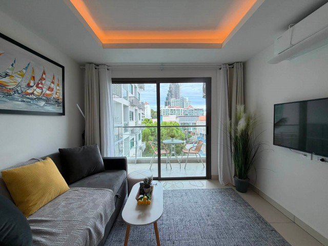 AOM 3052 ให้เช่า Water Park Condominium  พระตำหนัก9,000 บาท/เดือน  ห้องสตูดิโอ วิวนอก บรรยากาศดี มองเห็นวิวมุมกว้าง พร้อมเข้าอยู่รายละเอียดห้อง ชั้น 6 วิวด้านนอก ห้องสตูดิโอ 1 ห้องน้ำ ขนาด 26.36 ตร.ม. มีระเบียงส่วนตัว โซฟาปรับนอนได้ ชุดโต๊ะรับประทานอาหาร ครัวพร้อมตู้เย็นขนาดใหญ่และเครื่องดูดควัน เครื่องซักผ้า | ชุดเก้าอี้ระเบียง ค่าเช่าเพียง 9,000 บาท/เดือน สัญญาเช่า 1 ปี เงินประกัน 2 เดือน 