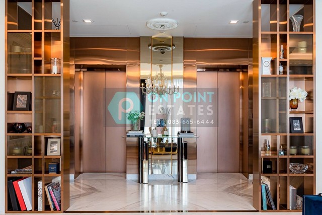 The Monument Thong Lo (Agent Post)                        2 Bedrooms 3 Bathrooms For Rent** RENTAL PRICE : 180,000 Baht / month (1 Year Contract ) **Listing ID : A2890Location : Thong Lor RoadRoom Type : 2 Bedrooms 3 BathroomsRoom Size : 126 Sq.m.Function :- Fullyfurnished- Gym / Swimming pool / Sauna- BTS Thong Lor (2.2 km./ 28 mins walking distance)เดอะ โมนูเมนต์ ทองหล่อ ให้เช่า 2 ห้องนอน 3 ห้องน้ำ** ราคาเช่า : 180,000 บาท ต่อเดือน (สัญญา 1 ปี) **Listing ID : A2890พื้นที่ : ถนน ทองหล่อประเภท : 2 ห้องนอน 3 ห้องน้ำขนาด : 126 ตารางเมตรFunction :- ตกแต่งพร้อมอาศัย ฯ- ส่วนกลางประกอบด้วย ฟิตเนส / สระว่ายน้ำ / ซาวน่า ฯ- BTS ทองหล่อ 2