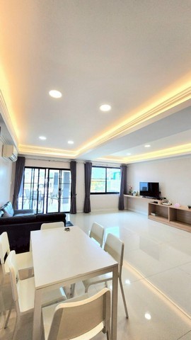 ขาย บ้าน บ้าน หัวหิน 96932 4 ห้องนอนรหัสทรัพย์ : 96932ต้องการ : ขายประเภทอสังหา : บ้านสถานที่ : บ้าน หัวหินจังหวัด: ประจวบคีรีขันธ์   อำเภอ : หัวหิน   ตำบล : หัวหิน   ถนน : *ซอย : *สถานที่ใกล้ : หาดหัวหินพื้นที่ : 59 ตารางวาจำนวนห้องนอน : 4 ห้องจำนวนห้องน้ำ : 2 ห้องจำนวนชั้น : 1 ชั้นข้อมูลการติดต่อติดต่อ คุณ : รมิดาติดต่อ โทร : 0821058569EMAIL : ESTATEAD2026@GMAIL.COMLINE ID : TenSix16Tags#ขาย #บ้าน #หาดหัวหิน #ประจวบคีรีขันธ์ #* #หัวหิ�