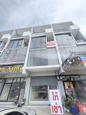 RealEstate 902-1ให้เช่าอาคารพาณิชย์ 3 ชั้นครึ่ง ทำเลค้าขาย ซอยกันตนา บางใหญ่ นนทบุรีที่ตั้ง: บ้านเลขที่ 59/16 ซอยกันตนา ต.บางใหญ่ อ.บางใหญ่ จ.นนทบุรีพิกัด Google Maps: https://maps.app.goo.gl/faRW3V1srWNw8sc96&nbsp;ทำเลทองติดชุมชนใหญ่ เหมาะสำหรับทำธุรกิจ ออฟฟิศ หน้าร้าน หรืออยู่อาศัย • อาคารพาณิชย์สูง 3 ชั้นครึ่ง• พื้นที่ใช้สอยกว้างขวางประมาณ 225 ตร.ม.&nbsp;✨ จุดเด่นและสถานที่ใกล้เคียง:• ติดกับหมู่บ้านเอื้ออาทรกั�