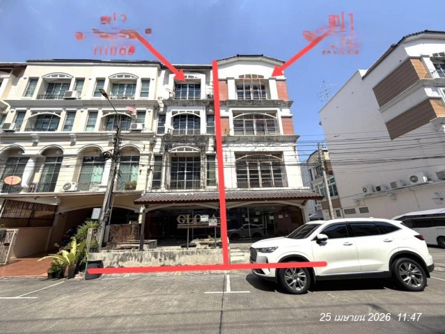 ขาย บ้านเดี่ยว/ทาวน์เฮ้าส์/คอนโด บ้านกลางเมือง แยกรัชดา-ลาดพร้าว  ถนน ลาดพร้าว แขวง ลาดยาว เขตจตุจักร จังหวัด กรุงเทพมหานคร  ราคาโปรโมชั่น  23,948,000    บาท    ลดจาก   30,700,000   บาท ราคาโปรโมชั่นตั้งแต่วันที่ 1 กรกฎาคม 2569 – 30 กันยายน 2569  รายละเอียดทรัพย์ -  เนื้อที่ 64.60 ตร.ว.  พื้นที่ใช้สอย 825.00 ตร.ม. -  2 ห้องนอน 9 ห้องน้ำ   พิกัดทรัพย์ : https://maps.app.goo.gl/ZAtVXuX4NkTuoWqT7  สถานที่ใกล้เคียง   -ยูเนี่ยนมอลล์ -เซ็นทรัล 