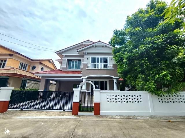 ขายบ้านเดี่ยว 72.2 ตรว. หมู่บ้านมัณฑนา รังสิต2 ถนนรังสิต-นครนายก คลอง 2 รีโนเวทใหม่ทั้งหลัง ใกล้ฟิวเจอร์ พาร์ครังสิตติดต่อ:: ชยา โทร/ID Line:: 0942823961Link Line:: https://line.me/ti/p/3xFA1An8Kcรหัส# T26-959บ้านเดี่ยว 2 ชั้น หมู่บ้านมัณฑนา รังสิต2 ถนนรังสิต-นครนายก คลอง 2 รีโนเวทใหม่ทั้งหลัง พร้อมอยู่• เนื้อที่ 72.2 ตร.ว• 3 ห้องนอน เปลี่ยนจุดไฟส่องไม่ให้กระทบกับสุขภาพที่ดี ในการนอน• 3 ห้องน้ำ• 2 ที่จอดรถ• มีสนามห�