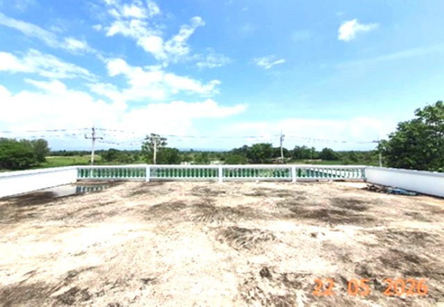 ขายอาคารสำนักงานลำปาง 2 ชั้น อำเภอเกาะคา    ถนน สายลำปางกลาง-ลำปางหลวง  ตำบล ลำปางหลวง อำเภอ เกาะคา จังหวัด ลำปาง  ราคา  11,849,000  บาท  ( ราคาต่อรองได้ )  รายละเอียดทรัพย์ -  เนื้อที่ 1-1-51.00 ไร่ -  อาคารสำนักงาน 2 ชั้น, อายุอาคาร 17 ปี, พื้นที่ใช้สอย 683.00 ตร.ม.,4 ห้องนอน, 2 ห้องน้ำ -  อาคารโรงงานชั้นเดียว, อายุอาคาร 6 ปี, พื้นที่ใช้สอย 531.25 ตร.ม. -  บ้านหันไปทางทิศ ใต้  พิกัดทรัพย์ : https://maps.app.goo.gl/5hPrv7dG1S7rbPxq9  สถ�