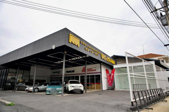 สนใจสอบถาม #นัดชมสถานที่ โทร: 085-250-4444 LINE ID: @300_Garagelifeเซ้งกิจการ+ให้เช่าพื้นที่ #ธุรกิจรถยนต์มือสอง  #ร้านแต่งรถ #โชว์รูม- Prime Location #พระราม2 #ซอยสะแกงาม- ห่างจากถนนพระราม 2 เพียง 200 เมตร #ลงทุนไปกว่า3ล้าน พื้นที่กว่า 2XX ตารางวา พร้อมโครงสร้างที่ สร้างใหม่ ใช้งานไม่นาน พร้อมเริ่มธุรกิจได้ทันที เหมาะสำหรับ - เต็นท์รถมือสอง- ร้านแต่งรถ- โชว์รูมรถยนต์- ศูนย์ติดตั้งอุปกรณ์รถยนต์- ศูนย์
