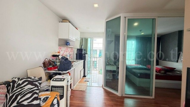 รหัสทรัพย์ : N1302คอนโด พาร์ค เรสซิเด็นซ์ แอท พหล 67 : Parc Residence@Pahol67 ถนนพหลโยธินที่ตั้ง :&nbsp;ซอยพหลโยธิน 67 แขวงอนุสาวรีย์ เขตบางเขน กรุงเทพมหานคร 10220รายละเอียดทรัพย์&nbsp;- คอนโด Low Rise 8 ชั้น ห้องอยู่ชั้นที่ 8 อาคาร A ขนาดพื้นที่ 29.25 ตารางเมตร-&nbsp;1 ห้องนอน, 1 ห้องน้ำ, 1 ห้องนั่งเล่น พร้อมเคาน์เตอร์ครัว, 1 ที่จอดรถ-&nbsp;แอร์ 2 เครื่อง, ตู้เย็น, เตียง+ที่นอน, โต๊ะเครื่องแป้ง, โซฟา, ไมโครเวฟ, เครื่องทำน�