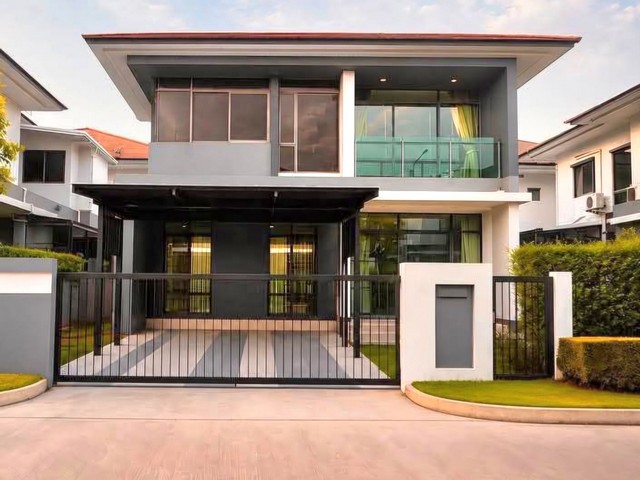 modern luxury style ซอยรร.นานาชาติbrightonไบรตันบ้านเดี่ยว2ชั้น ให้เช่า #บ้านเช่ากรุงเทพกรีฑาตัดใหม่•4 ห้องนอน•3 ห้องน้ำ •1ห้องรับแขก •1ห้องครัว 63ตรว. ที่จอด 2 คัน เฟอร์นิเจอร์ครบและเครื่องใช้ไฟฟ้าหลัก (แอร์ ทีวี ตู้เย็น เครื่องทำน้ำอุ่น)มีแอร์ทุกห้องสิ่งอำนวยความสะดวกในโครงการสวนสาธารณะขนาดใหญ่คลับเฮ้าส์ สระว่ายน้ำ และฟิตเนสระบบรักษาความปลอดภัย 24 ชั่วโมง พร้อม CCTV และ Key Card Access