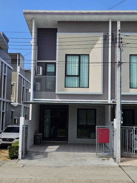 PP516 ขายทาวน์เฮ้าส์ 2 ชั้น โครงการ ไทม์โฮม 62  timehome 62 ถนนเฉลิมพระเกียรติ ร.9 ซอย 62 บ้านใหม่ ไม่เคยเข้าอยู่อาศัยราคาพิเศษ 5,490,000 บาท ติดต่อ คุณช่อผกา โทร 0616198565 LINE 0616198565สำรอง LINE 0812523279 ส่งลิ้งก์ไว้ได้เลย-ขายทาวน์เฮ้าส์ 2 ชั้น โครงการ ไทม์โฮม 62  timehome 62 -ถนนเฉลิมพระเกียรติ ร.9 ซอย 62 (กาญจนาภิเษก ซอย 42) -ที่ดิน 20 ตารางวา -พื้นที่ใช้สอย 125 ตารางเมตร-แบบบ้าน Kare 3 ห้องนอน 2 ห้องน้ำ -2 ที่จอดรถ-หลังมุม ตกแต่�