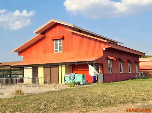 ขาย บ้านเดี่ยว/ทาวน์เฮ้าส์/คอนโด โกดัง นครราชสีมา  ถนถนน สายบ้านปรางค์ - บ้านหินดาด ตำบล ห้วยแถลง อำเภอ ห้วยแถลง จังหวัด นครราชสีมา  ราคา   28,867,000    บาท  (ราคาต่อรองได้)  รายละเอียดทรัพย์ -  เนื้อที่ 20-0-76.00 ไร่  -  บ้านหันไปทางทิศ ใต้  พิกัดทรัพย์ : https://maps.app.goo.gl/KkZoJq5sFkfzVQCW7  สถานที่ใกล้เคียง   -โรงเรียนบ้านสวนหอม -โรงพยาบาลห้วยแถลง -โรงเรียนห้วยแถลงพิทยาคม  รหัสทรัพย์ (Code ID)  : PKK-26-12-01293   สอบถามเพ