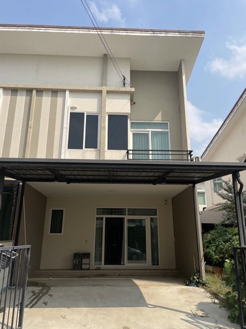 ให้เช่าทาวน์โฮม/บ้าน Gusto เพชรเกษม-ทวีวัฒนา พร้อมเข้าอยู่!รายละเอียดบ้าน: • ประเภท: บ้านแฝด / ทาวน์โฮม 2 ชั้น • ขนาด: 4 ห้องนอน | 3 ห้องน้ำ • ราคาเช่า: 15,000 บาท / เดือน (สัญญาเช่าขั้นต่ำ 3 ปี)• เงื่อนไข: ประกัน 2 เดือน + ล่วงหน้า 1 เดือน จุดเด่นและสิ่งอำนวยความสะดวก: • ฟรี! ค่าส่วนกลาง • ฟรี! อินเทอร์เน็ตไร้สาย (Wi-Fi) • เครื่องปรับอากาศ + เฟอร์นิเจอร์บางส่วน • ที่จอดรถสะดวกสบาย • สิ่งอำน�